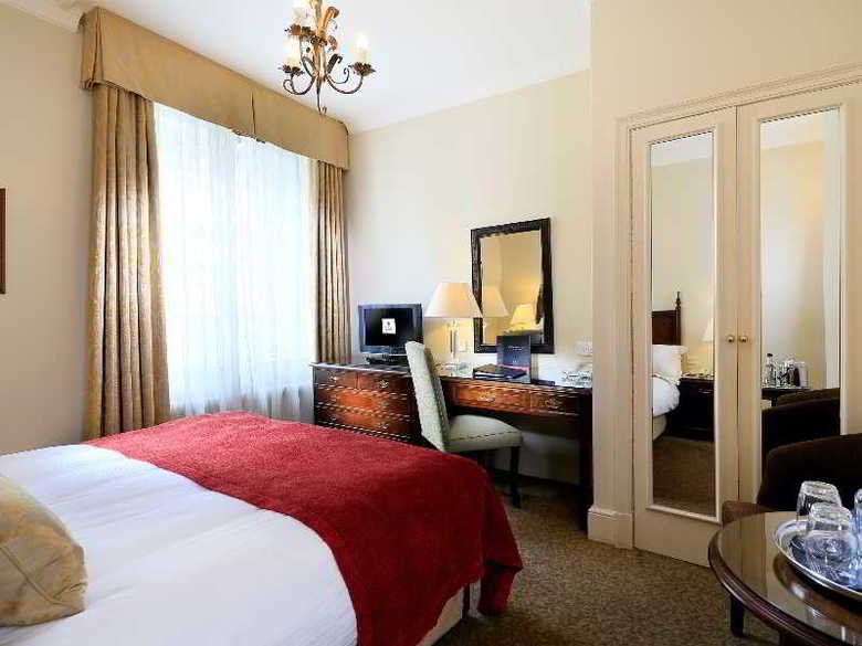 Macdonald Old England Hotel & Spa