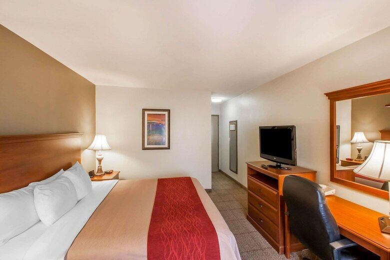 Hotel Comfort Inn & Suites