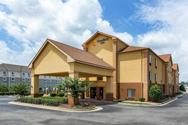 Hotel Comfort Inn
