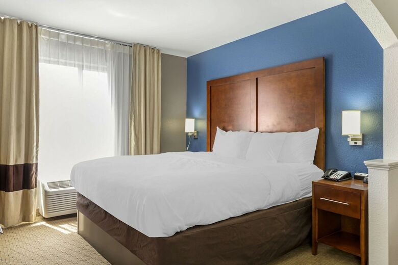 Hotel Comfort Inn