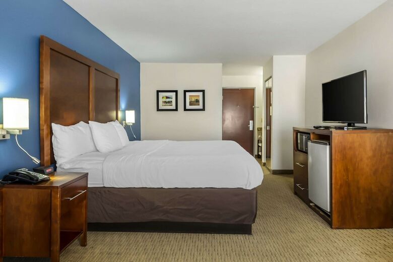 Hotel Comfort Inn