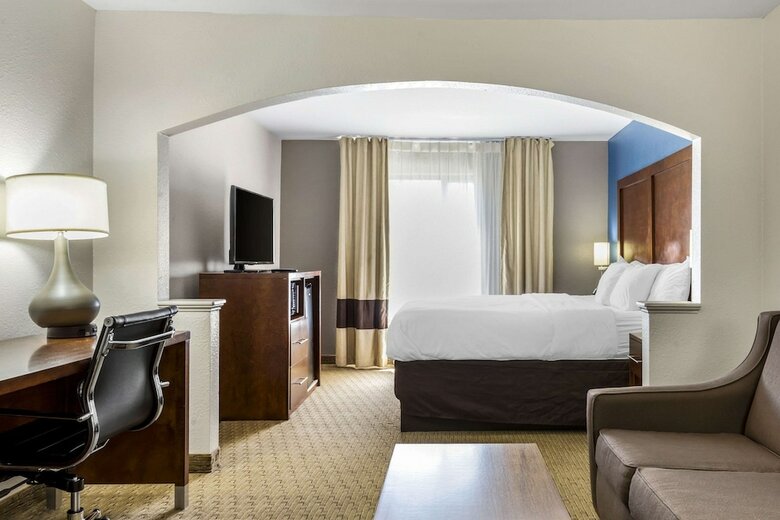 Hotel Comfort Inn