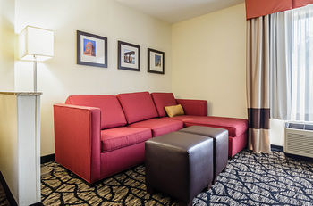 Hotel Comfort Suites Innsbrook