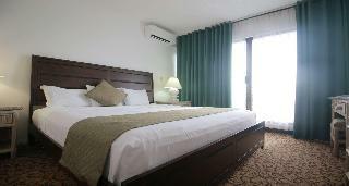 Hotel Best Western Plus Makassar Beach