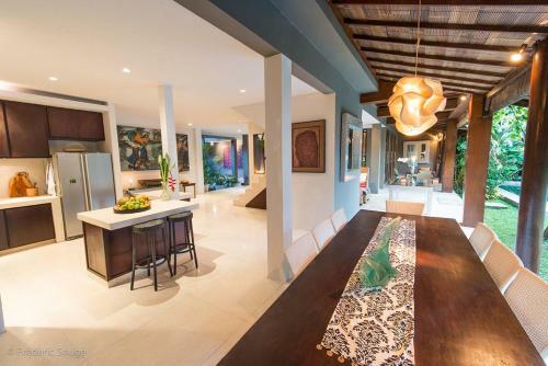 Hostal D'omah Villa