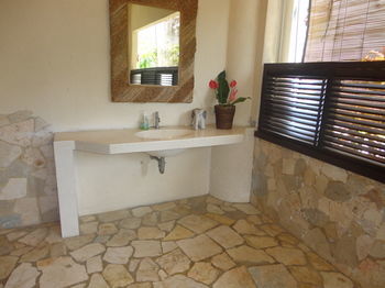 Hostal Frangipani Bungalow