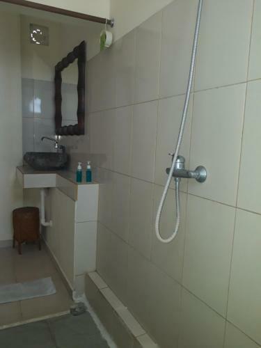 Hostal Adi House Homestay