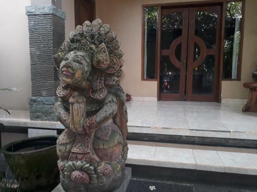 Hostal Adi House Homestay