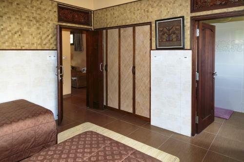 Bed & Breakfast Murni's Houses