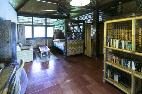 Bed & Breakfast Murni's Houses
