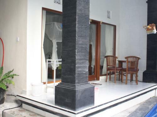 Hostal Raka House Accommodation