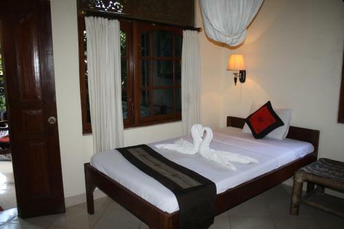 Hostal Raka House Accommodation