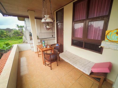 Kabera Bungalow 1