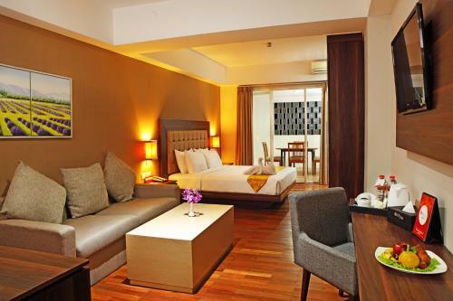 Hotel @hom Platinum Gowongan
