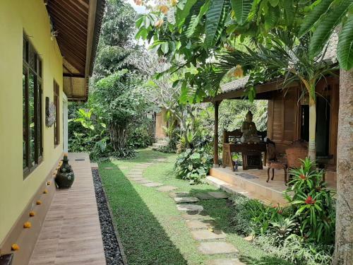 Ubud Rice Field Villa