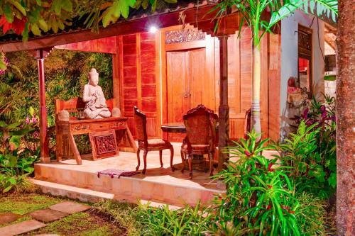 Ubud Rice Field Villa