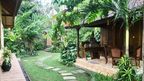 Ubud Rice Field Villa