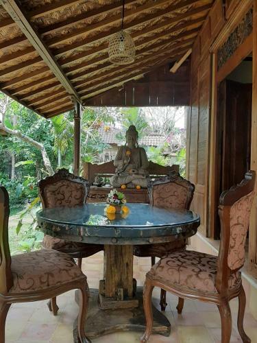 Ubud Rice Field Villa