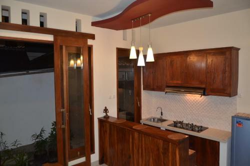 Shreya Guest House