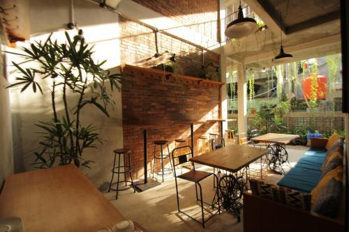 Hostal Pawon Cokelat Guesthouse