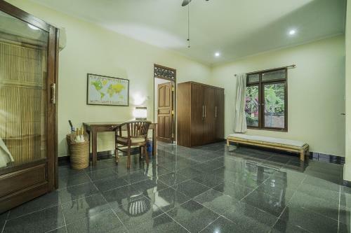 Hostal Nyoman Sandi Guest House
