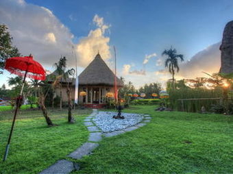 Villa Kunang Kunang