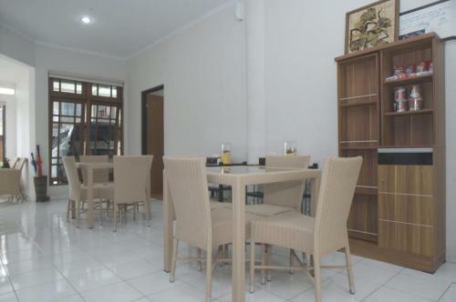 Hostal Omah Sastro 2