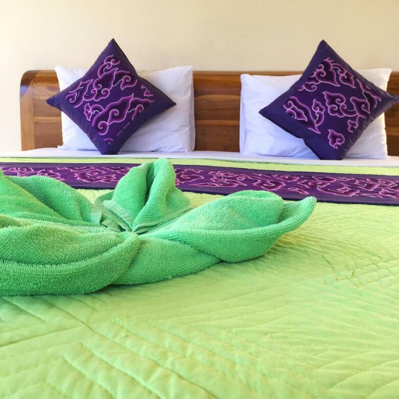 Hostal Merthayasa Bungalows