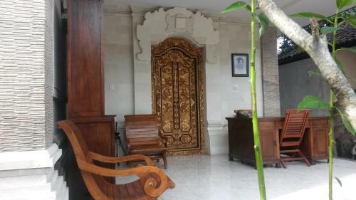 Hostal The West Side