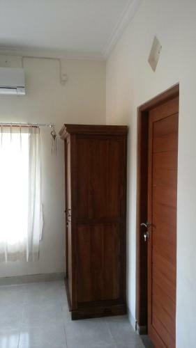 Hostal The West Side