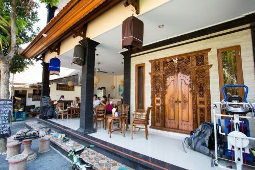 Hostal Puji Bungalow