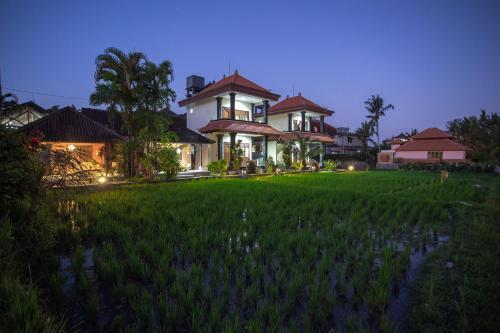 Hostal Puji Bungalow