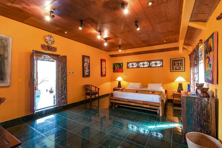 Hotel Tanah Merah Resort & Gallery