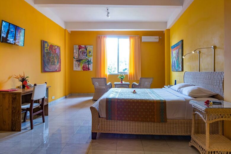 Hotel Tanah Merah Resort & Gallery