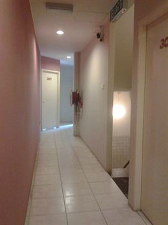 Hotel Furama Lodging House