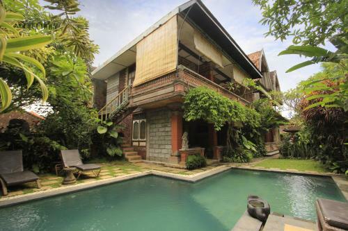 Hostal Pering Bungalow