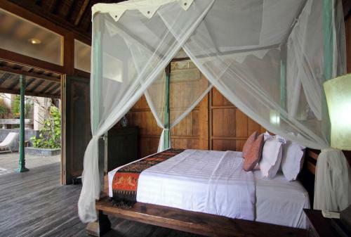 Villa Uma Priyayi