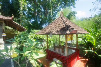 Hostal Yuliati House