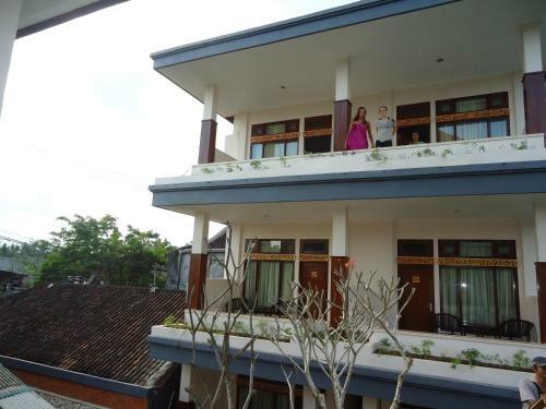 Hostal Brata Inn