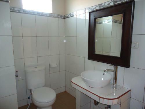 Hostal Brata Inn