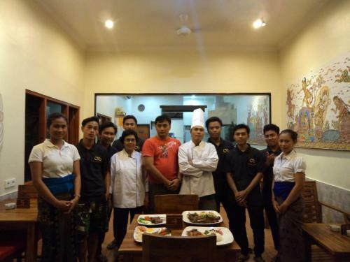 Hostal Brata Inn