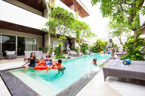 Apartamentos Sunset Mansion Seminyak