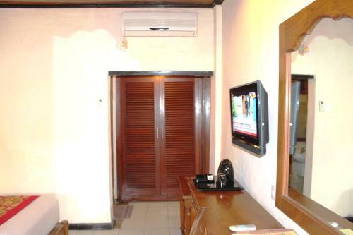 Indi Hotel