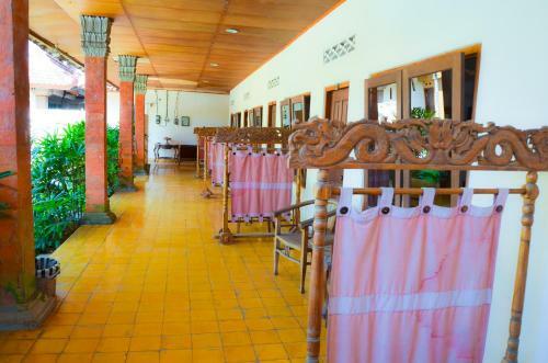 Indi Hotel