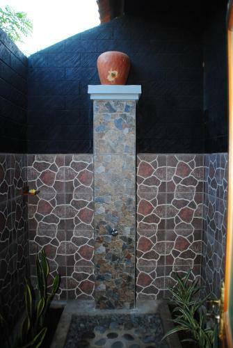 Bed & Breakfast Tiara Homestay Pemuteran Bali