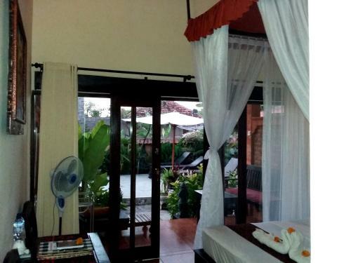 Hostal The Sari Bungalows