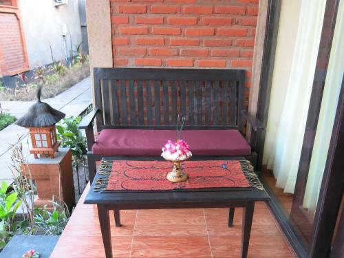 Hostal The Sari Bungalows