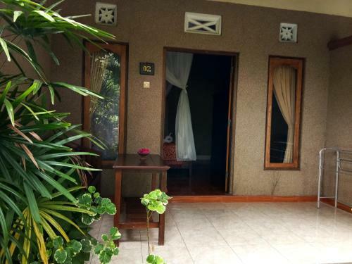 Hostal The Sari Bungalows