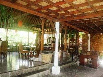 Hostal Pradha Guest House And Restaurant
