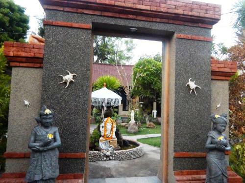 Hostal Mai Mondok Guest House